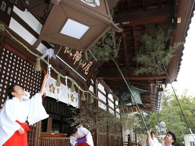 １年の汚れ、すっきり　金沢市の尾山神社で清殿祭