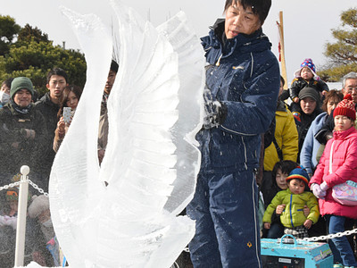 松本城氷彫フェスが開幕