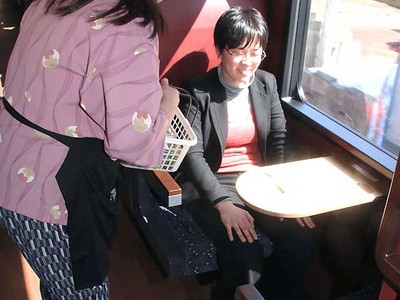 ゆっくりのんびりの旅を提供　飯山線・観光列車「おいこっと」試乗会