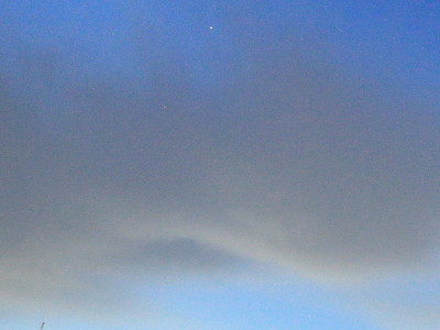 暁の空に一筋の光　石川県内、こと座流星群がピーク