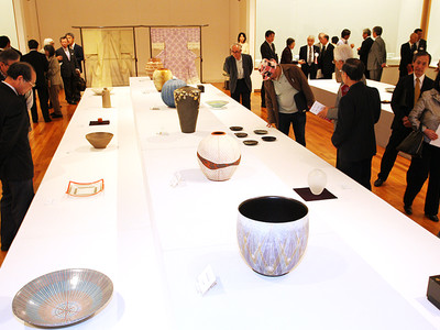 日本伝統工芸富山展が開幕　高岡市美術館
