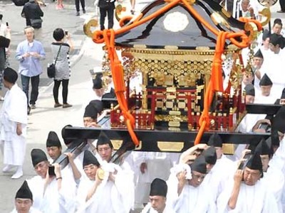 ご神体守り６００人行列　戸隠神社式年大祭「還御の儀」