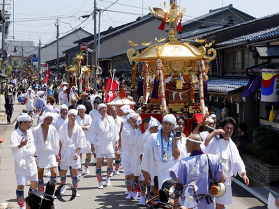 神輿や曳山、港町練る　金沢市大野湊神社の夏季大祭