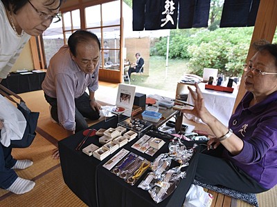 墨田区伝統の技を紹介　小布施の美術館で作品展
