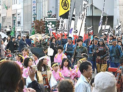 松本の秋を満喫、市民祭　２５０人武者行列も盛大