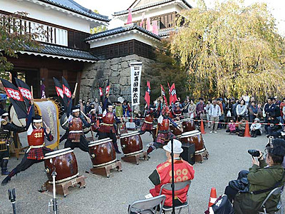 和太鼓の演奏、力強く響く　上田で真田氏ゆかり３団体「サミット」
