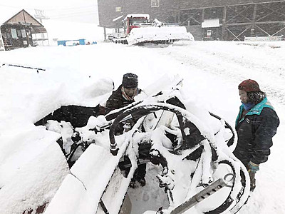 県内スキー場に恵みの雪　雪不足で開業遅れ...一安心