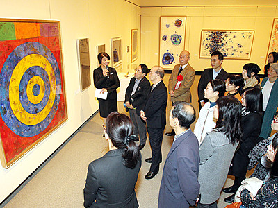 辻井喬・瀧口修造と２０世紀美術展開幕　県立近代美術館