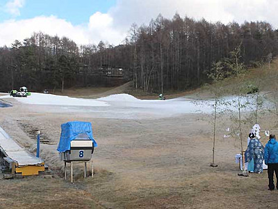 蓼科東急スキー場１９日オープン　人工降雪機フル稼働で準備