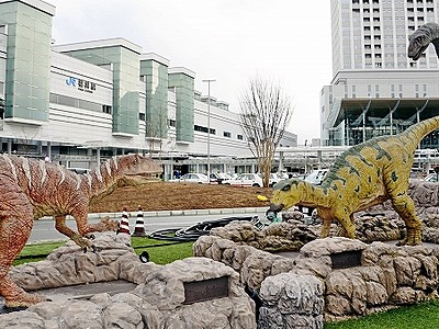 恐竜スポット、ＪＲ福井駅前を強化