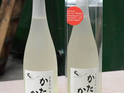 越前市・コウノトリ米の酒　「かたかた」発売　３年目　限定６００本、飲み口すっきり