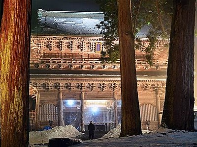 雪舞う夜　映える永平寺　２７、２８日燈籠まつり