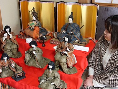 ひな人形まちなか彩る　十日町・平野さん　収集の１２０体展示