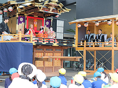 ２９日から砺波・出町子供歌舞伎曳山祭