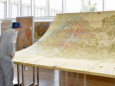 巨大絵図で見る福井の歴史　原寸大複製を展示、県立図書館