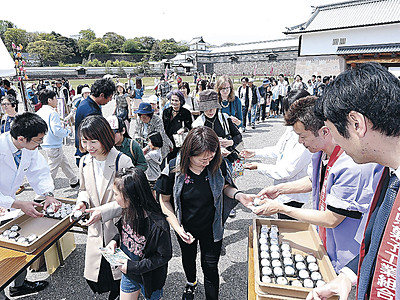 石川の菓子文化を堪能　金沢で「百工展」開幕
