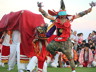 熱気あふれる伝統の舞　ひみまつり獅子舞フェス