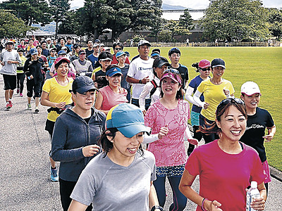 完走目指し走り方学ぶ　金沢マラソンに向け講座、８０人参加