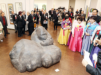 県美術連合展が開幕　県民会館、５４３人出品