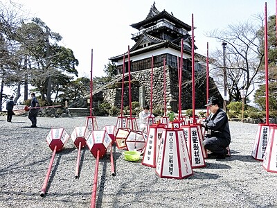 「丸岡城桜まつり」ぼんぼり３００基設置、４月１日に点灯式