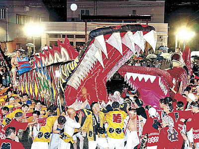 化けぐず、勇壮　加賀・動橋の奇祭開幕