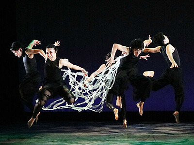 独創的ダンス披露　高岡で学生全国大会