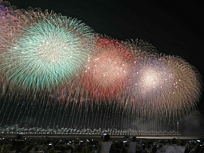 柏崎・海の大花火大会　２０２０年夏は尺玉１００発２回