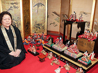 １２年ぶり「ひな祭り展」　富山の佛照寺