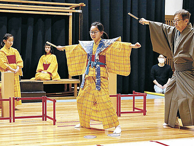 曳山子供歌舞伎　３週間ぶり全体練習　５月のお旅まつり