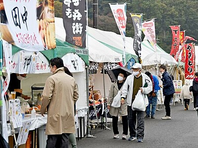敦賀に音楽、世界の食　人道ウイーク催し
