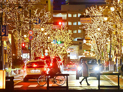 松本の街、温かくきらびやかに　２月末まで点灯