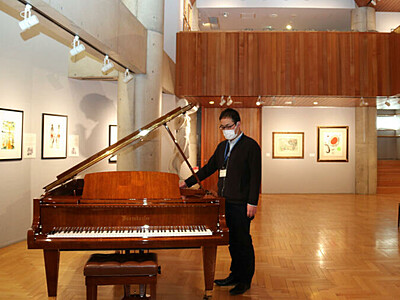 絵画に囲まれ一流のピアノ弾きませんか　下諏訪・ハーモ美術館