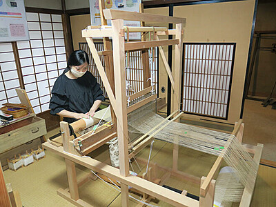 「福光麻布」３０年ぶり復活　神社の幟修復へ生産