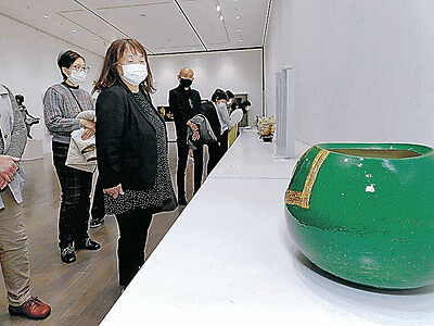 日展石川会展　金沢２１世紀美術館で開幕