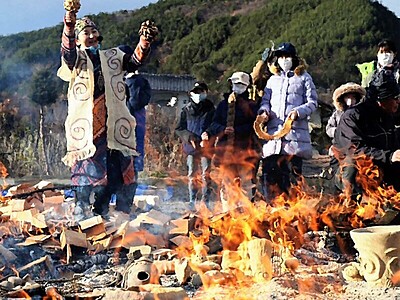 上田市真田町で「縄文の火祭り」