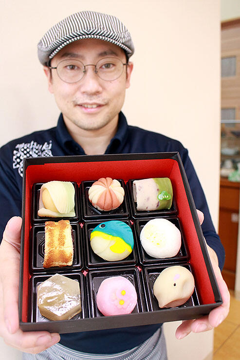 松木菓子舗が企画した和菓子おせちセット「氷見の恵み」