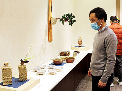 花器や皿６０点　富山大和で吉野さん個展