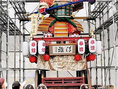 「芦原温泉春まつり」5m超の武者人形山車を展示　福井県あわら市、5月4日まで