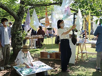 「クラフトフェアまつもと」開幕　３年ぶり、全国各地の工芸作品が松本に　２９日まで