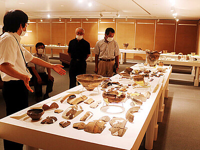 本江遺跡出土の縄文土器を紹介　滑川市博物館