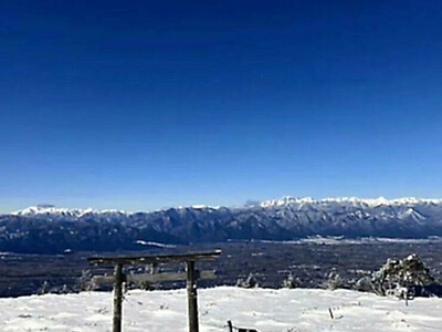 鉢伏山荘、冬だけの絶景　10日から冬季の試験営業　登山者の声に応え、土・日曜日に受け入れ