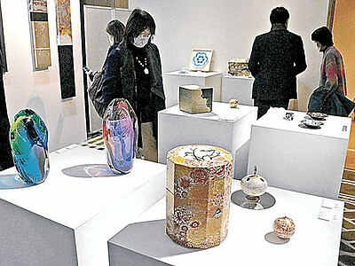 工芸の魅力を堪能　最多１７０人の作「ＫＯＧＥＩアートフェア金沢２０２２」