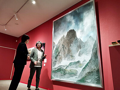 裏剱描いた大作寄贈　日本画家の坂田さん（立山）、西田美術館の企画展で紹介
