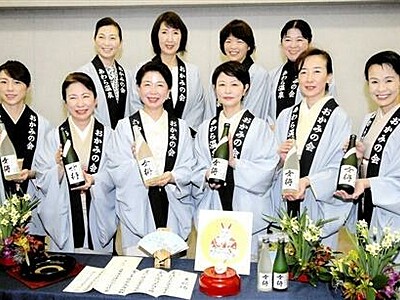 芦原温泉の女将、真心込めた新酒完成　2種4千本、旅館で提供開始