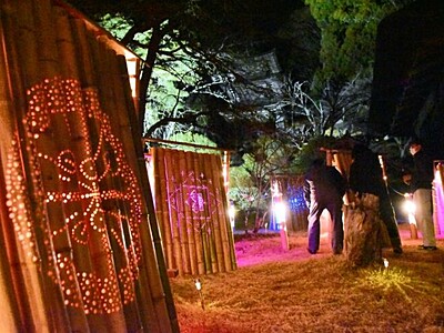 竹灯籠が映す「和のこころ」　青木村の大法寺