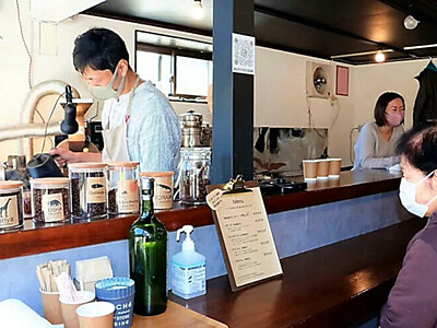 諏訪大社上社本宮の東参道近くに「柏屋カフェ＆ギャラリー」開設へ　住民と観光客の憩いの場に