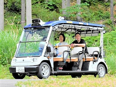 自動運転「レベル4」...乗り心地は　福井県永平寺町で営業運行スタート