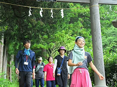 なりきり忍者、いざ修行　上田市別所温泉で小学生が楽しむ　上田女子短大生が企画