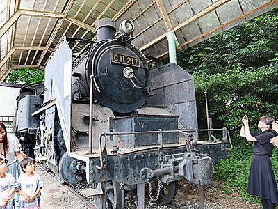 高岡古城公園のＳＬ、解体始まる　静岡の大井川鉄道に譲渡