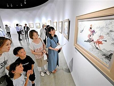 里で遊ぶ童画、郷愁誘う　中島潔展が開幕　福井市美術館